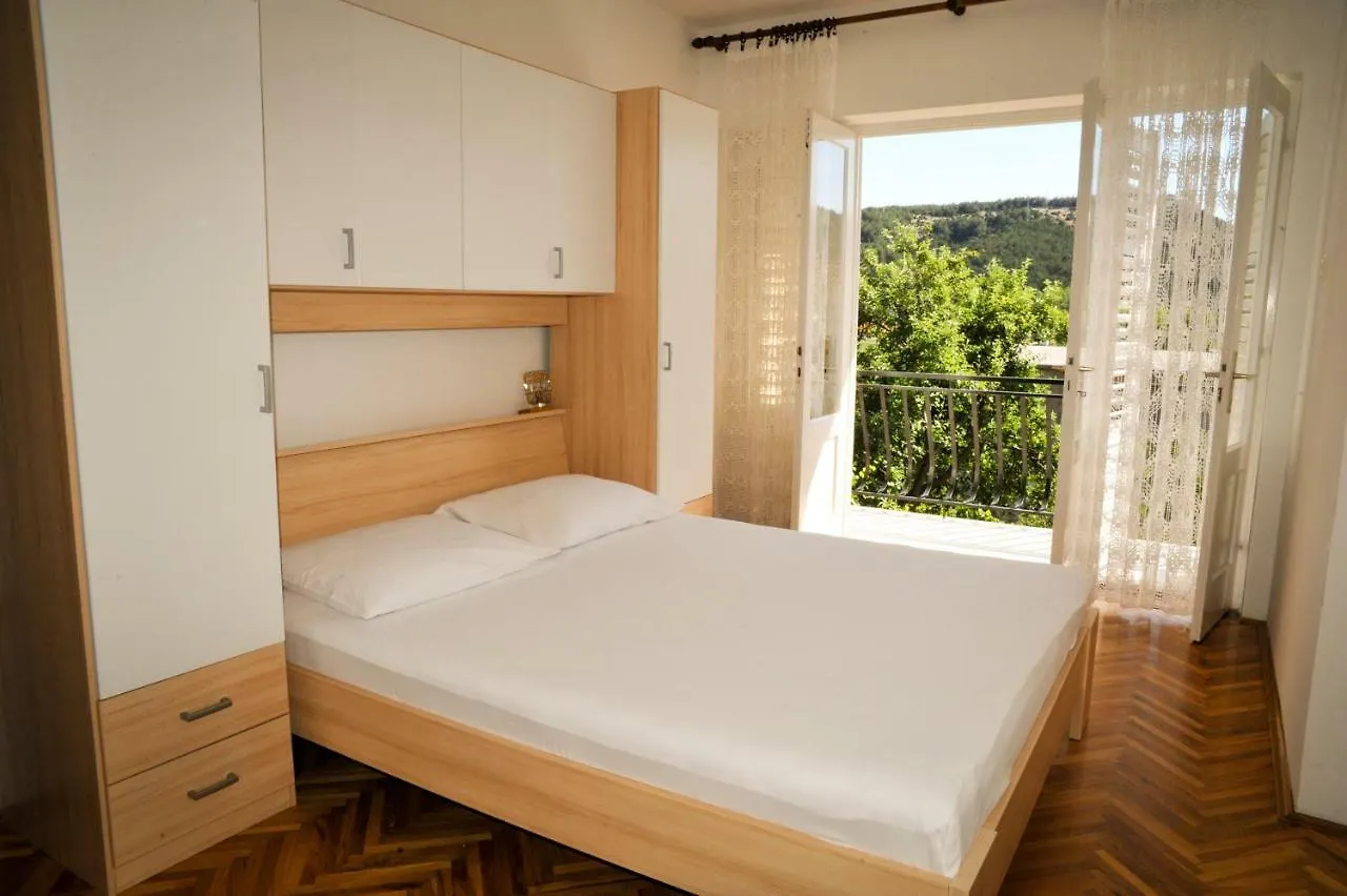 Apartment Apartmani Benko-Lopar Croatia